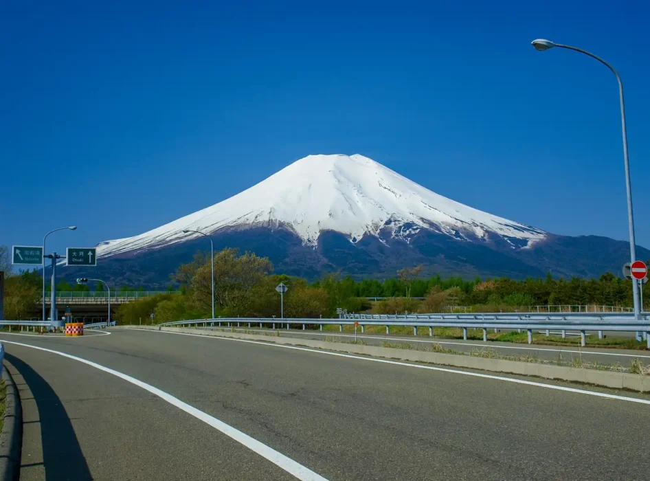 インター入口で撮影した富士山