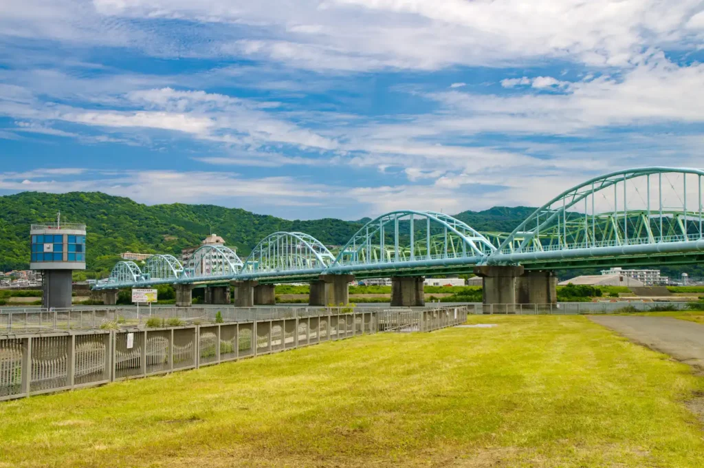 紀の川 六十谷水管橋